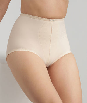 Culotte gainante serre-taille beige Incroyable C'est une Gaine